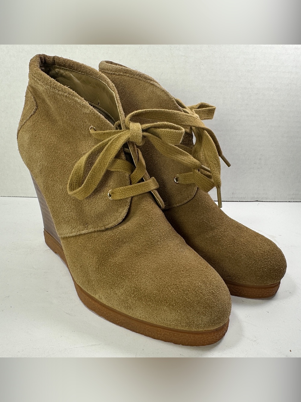 Tesori Suede Lace-Up Wedge Ankle Boots in Tan Brown Size 7
